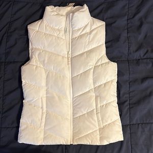 White AEROPOSTALE VEST SIZE SMALL